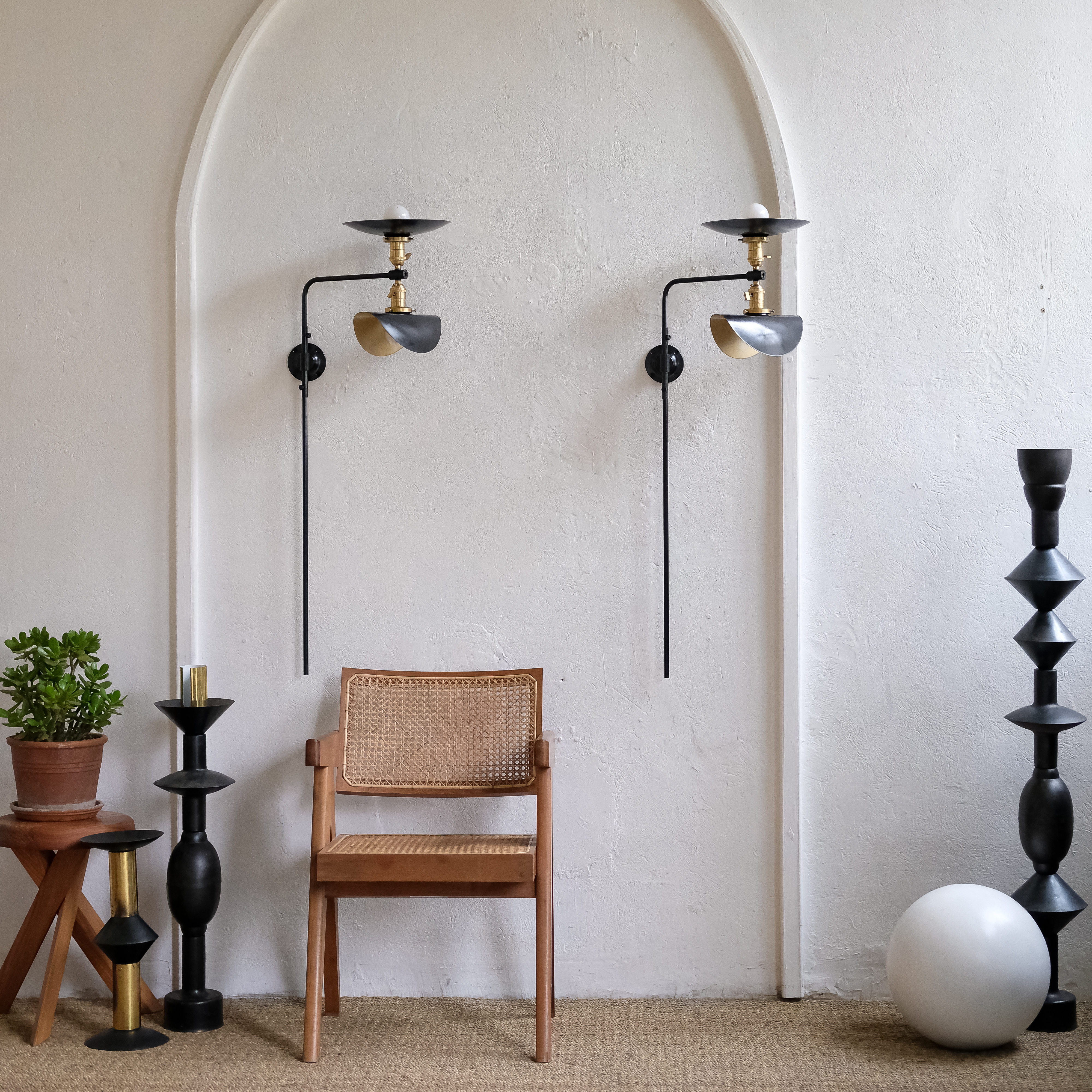 Paire of swing wall lamp diabolo living room